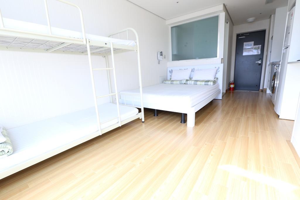Хостел Phil House Guri Номер фото