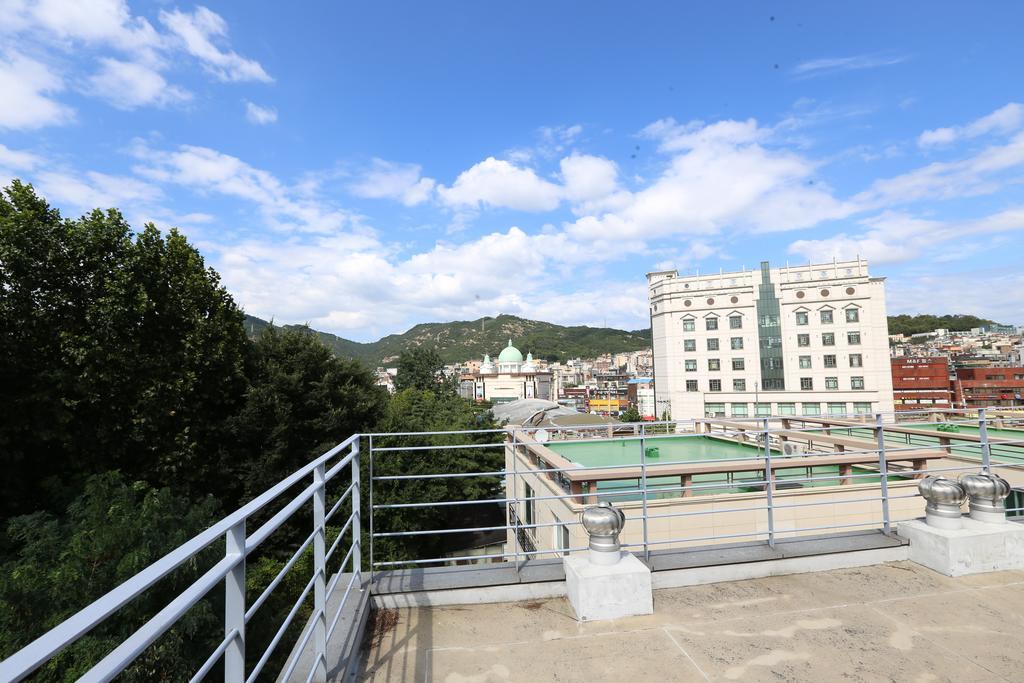 Хостел Phil House Guri Экстерьер фото