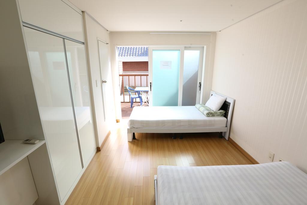 Хостел Phil House Guri Номер фото
